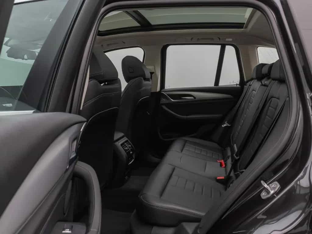 BMW X3 xD20d Panorama Kamera DAB HiFi Komfort Alarm 06/2022-photo-33