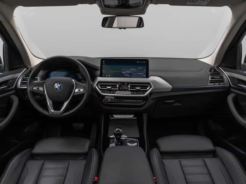 BMW X3 xD20d Panorama Kamera DAB HiFi Komfort Alarm 06/2022-photo-36