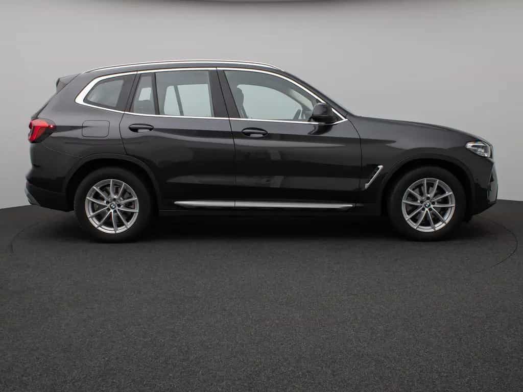 BMW X3 xD20d Panorama Kamera DAB HiFi Komfort Alarm 06/2022-photo-4