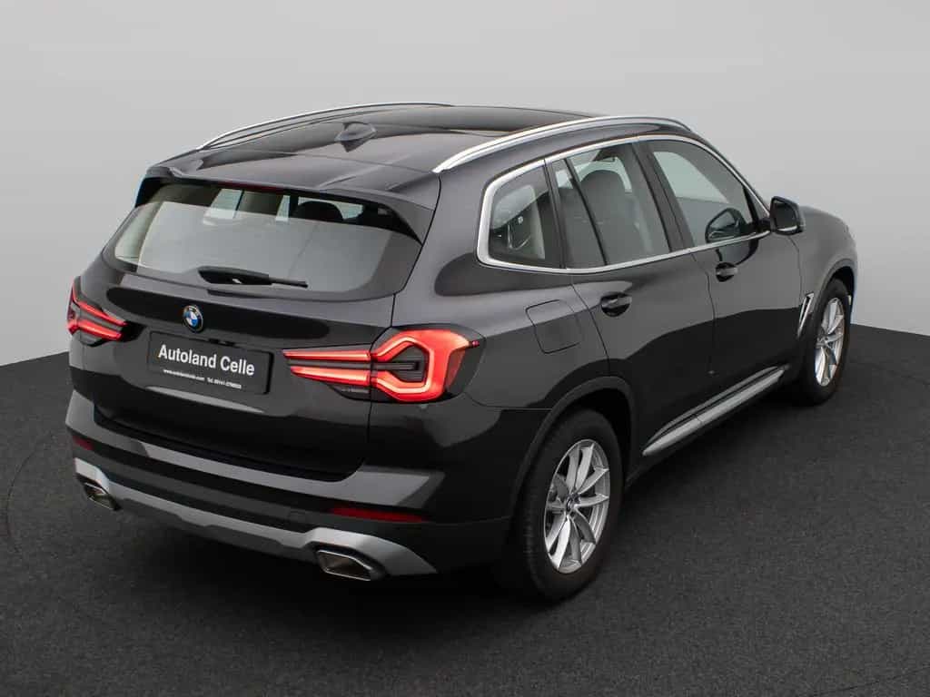 BMW X3 xD20d Panorama Kamera DAB HiFi Komfort Alarm 06/2022-photo-6