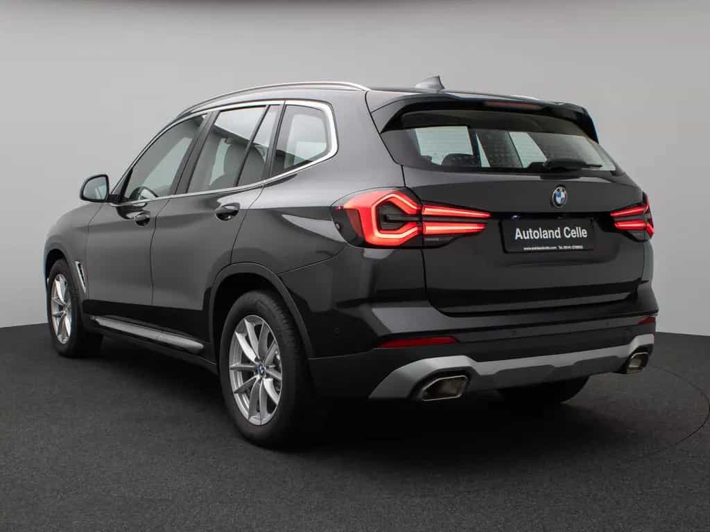 BMW X3 xD20d Panorama Kamera DAB HiFi Komfort Alarm 06/2022-photo-8
