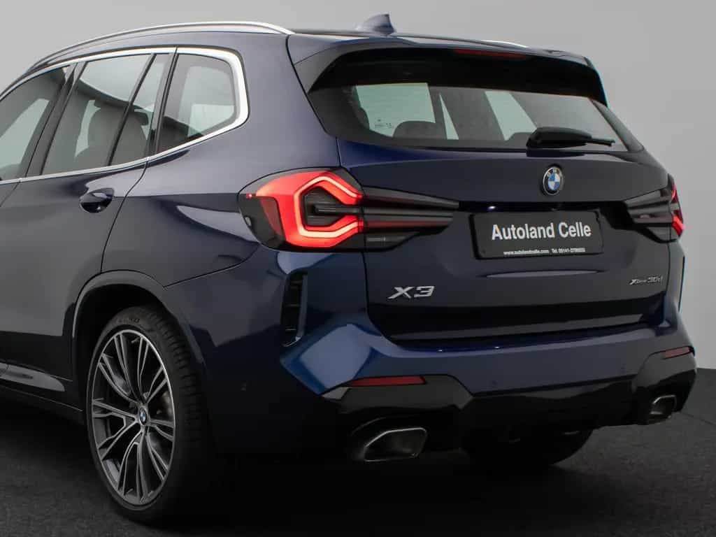 BMW X3 xD30d M Sport Panoram Kamera DAB HiFi AHK 21" 10/2022-photo-14