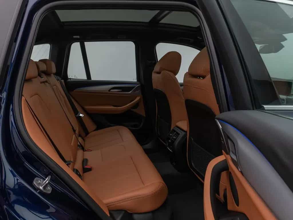 BMW X3 xD30d M Sport Panoram Kamera DAB HiFi AHK 21" 10/2022-photo-25