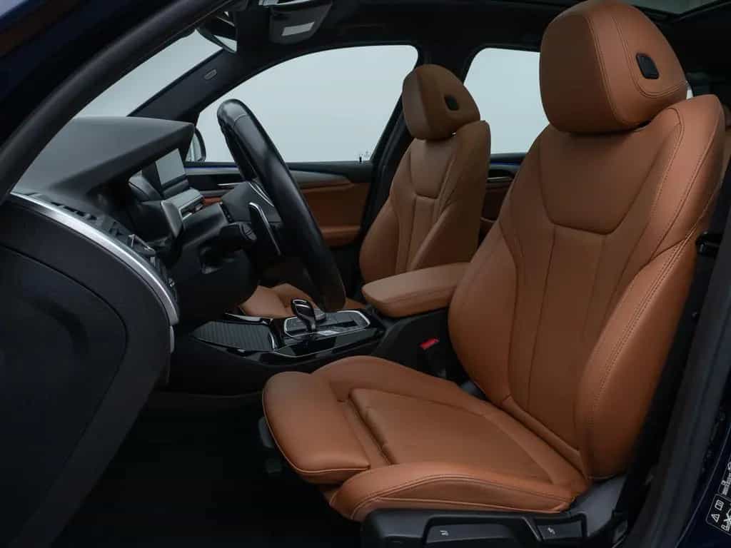 BMW X3 xD30d M Sport Panoram Kamera DAB HiFi AHK 21" 10/2022-photo-35