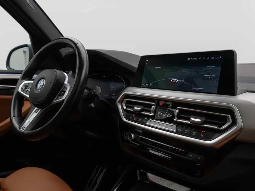 BMW X3 xD30d M Sport Panoram Kamera DAB HiFi AHK 21" 10/2022-photo-38