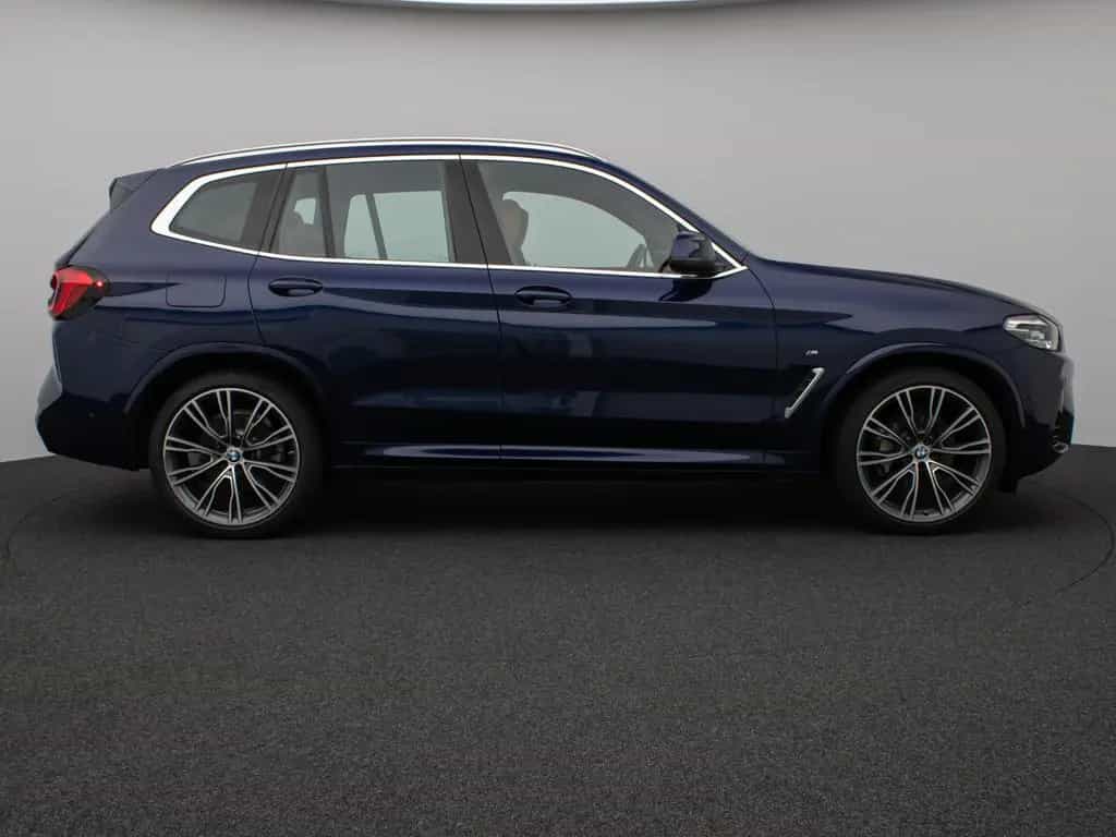 BMW X3 xD30d M Sport Panoram Kamera DAB HiFi AHK 21" 10/2022-photo-4