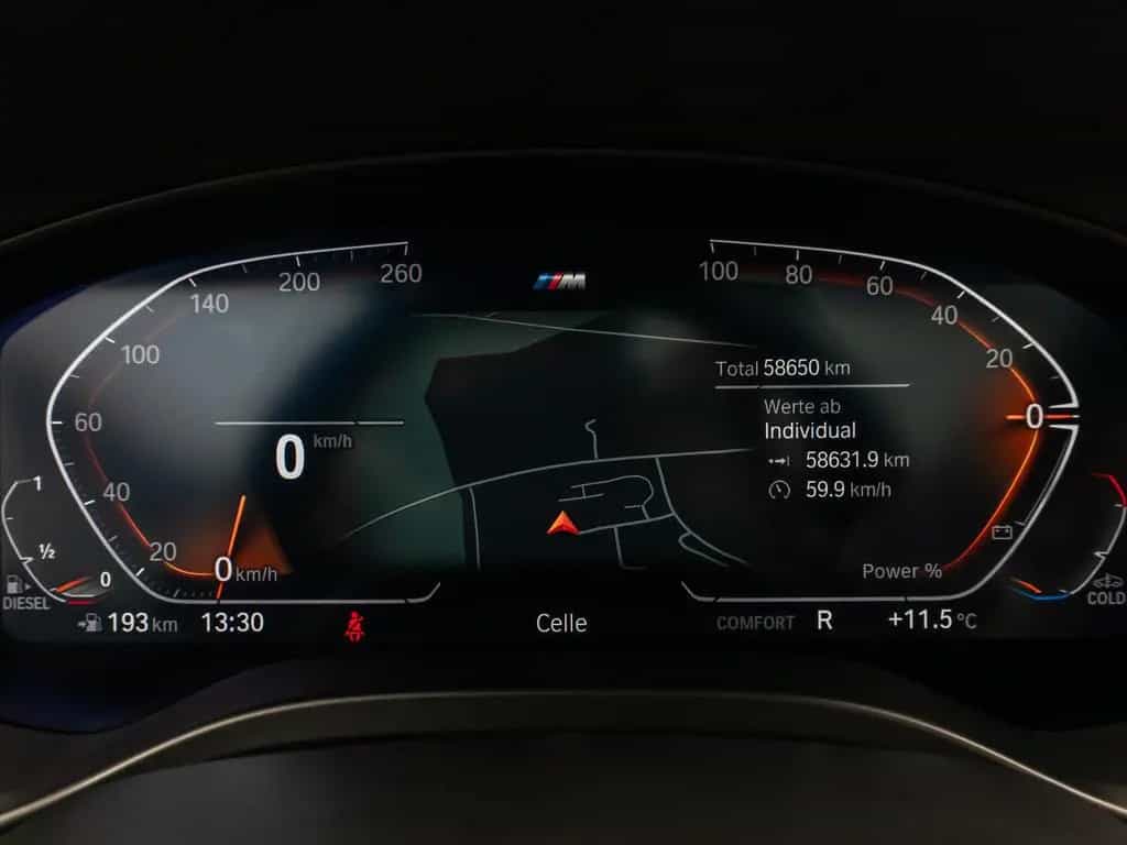 BMW X3 xD30d M Sport Panoram Kamera DAB HiFi AHK 21" 10/2022-photo-42