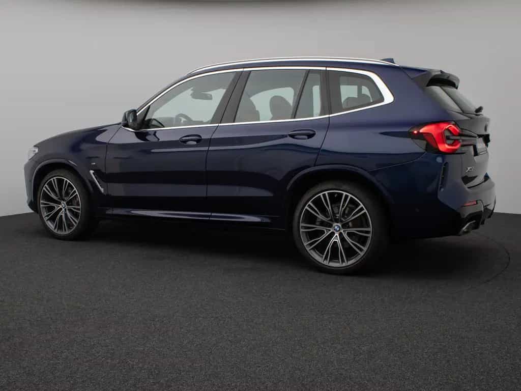 BMW X3 xD30d M Sport Panoram Kamera DAB HiFi AHK 21" 10/2022-photo-9