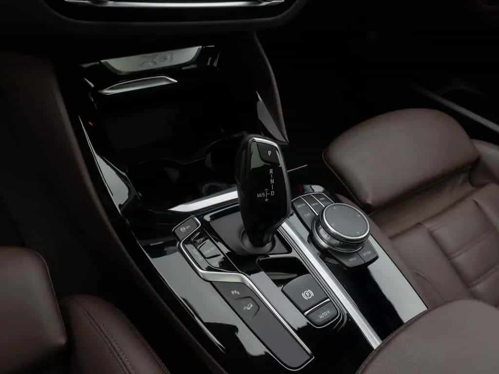 BMW X4 xD30d M Sport Kamera Panoram HUD DAB HiFi AHK 08/2021-photo-21