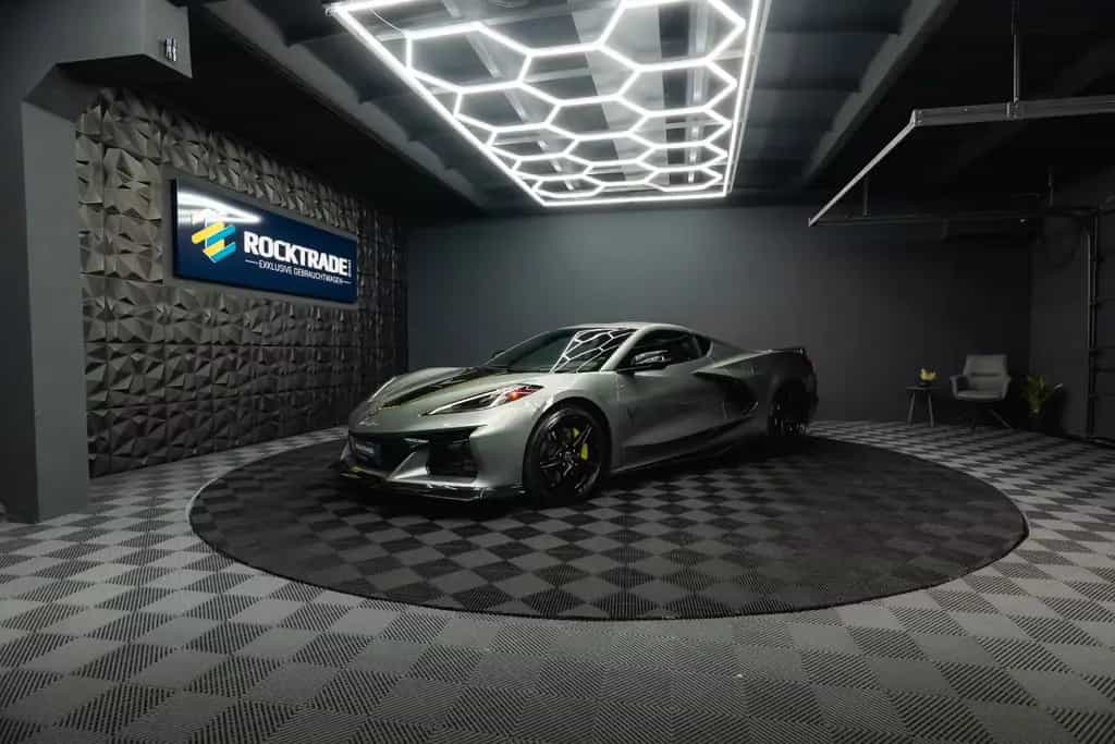 Corvette C8 Stingray 3LT Targa Z51 Performa. Lift Carbon 09/2023-photo-1
