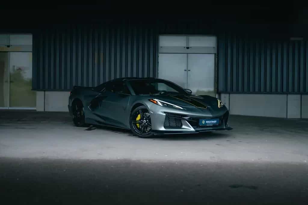 Corvette C8 Stingray 3LT Targa Z51 Performa. Lift Carbon 09/2023-photo-18