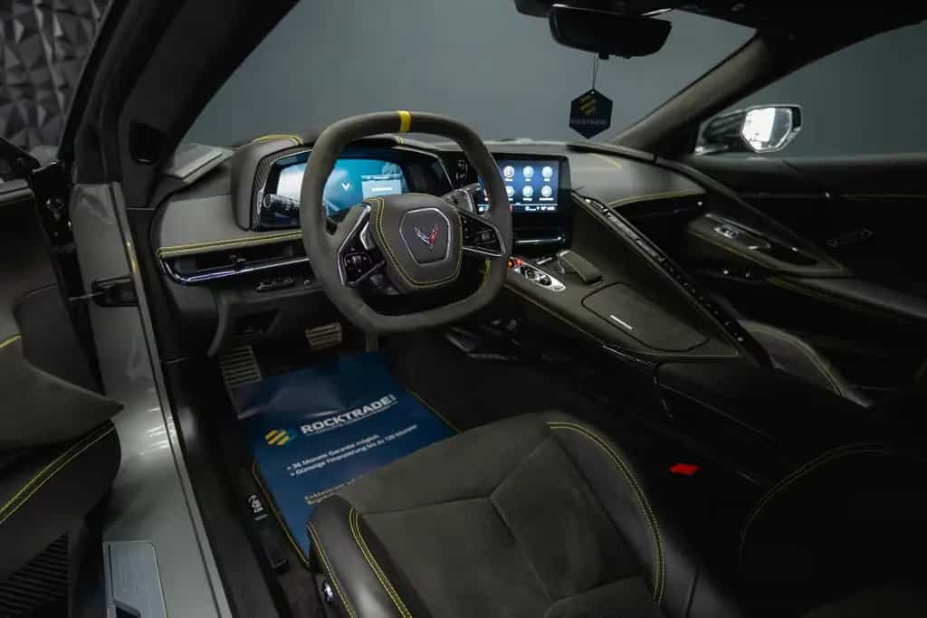 Corvette C8 Stingray 3LT Targa Z51 Performa. Lift Carbon 09/2023-photo-31