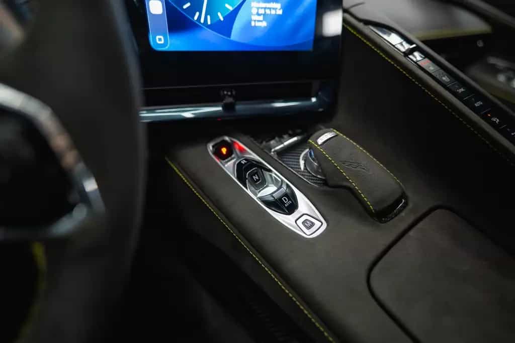 Corvette C8 Stingray 3LT Targa Z51 Performa. Lift Carbon 09/2023-photo-33