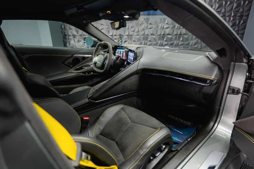 Corvette C8 Stingray 3LT Targa Z51 Performa. Lift Carbon 09/2023-photo-45
