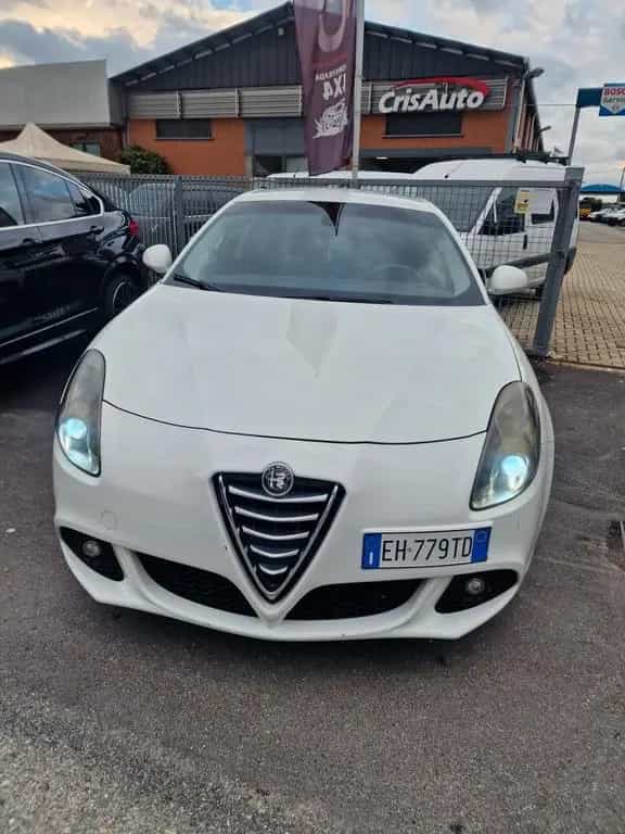 Alfa Romeo Giulietta 1.4 Turbo 120 CV Distinctiv 05/2011-photo-1