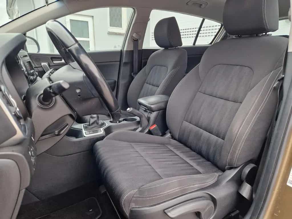 Kia Sportage Attract+Scheckheft+AHK+HU und Öl neu 07/2016-photo-13