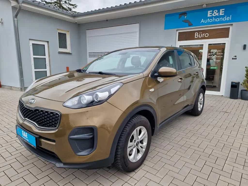 Kia Sportage Attract+Scheckheft+AHK+HU und Öl neu 07/2016-photo-6
