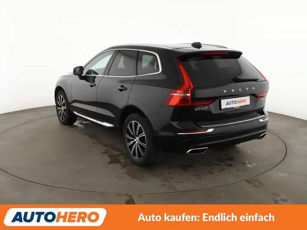 Volvo XC60 2.0 T5 Inscription AWD Aut.*NAVI*HEAD-UP* 10/2018-photo-3