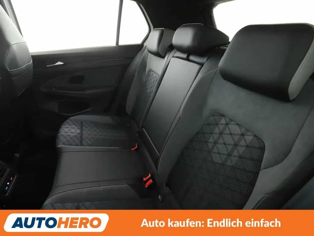 Volkswagen Golf VIII 1.5 eTSI ACT R-Line Aut.*NAVI*PDC*ACC* 11/2021-photo-13