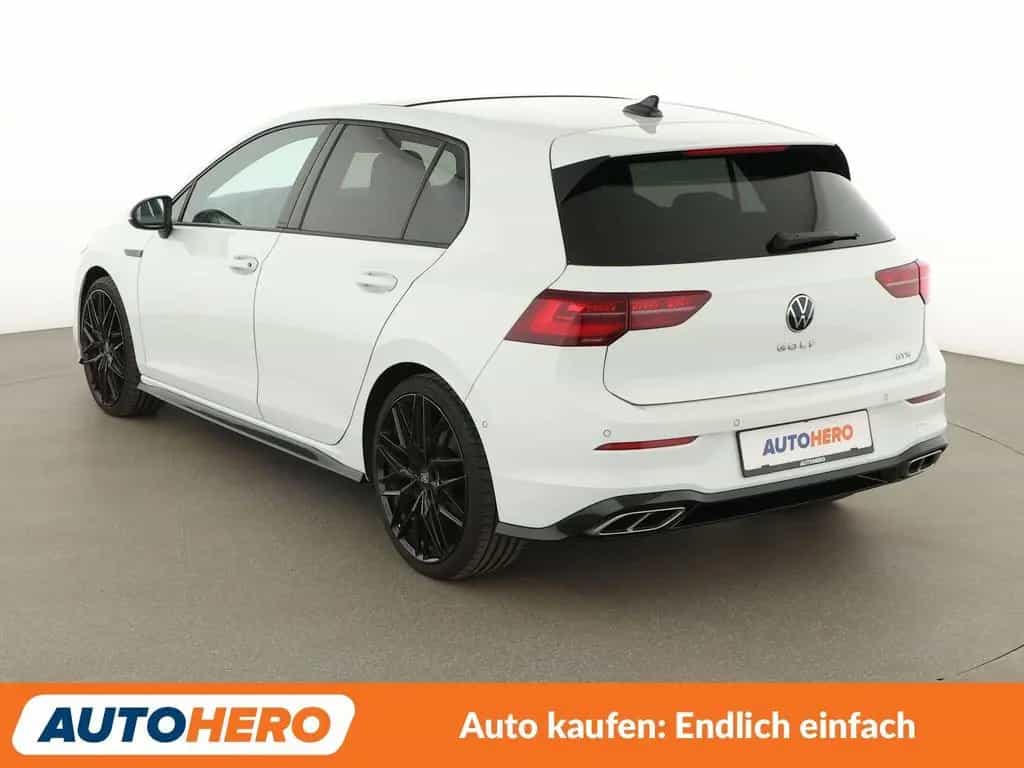 Volkswagen Golf VIII 1.5 eTSI ACT R-Line Aut.*NAVI*PDC*ACC* 11/2021-photo-3