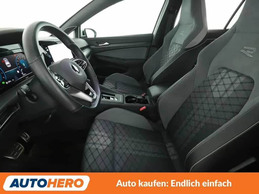 Volkswagen Golf VIII 1.5 eTSI ACT R-Line Aut.*NAVI*PDC*ACC* 11/2021-photo-9