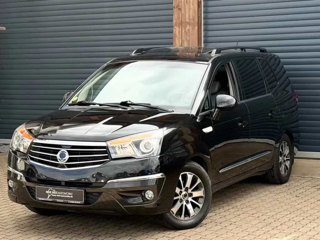 Ssangyong Rodius Aut Saphire 4W/Leder/7-Sitze/SDach/SHZ/ 05/2016-photo-0
