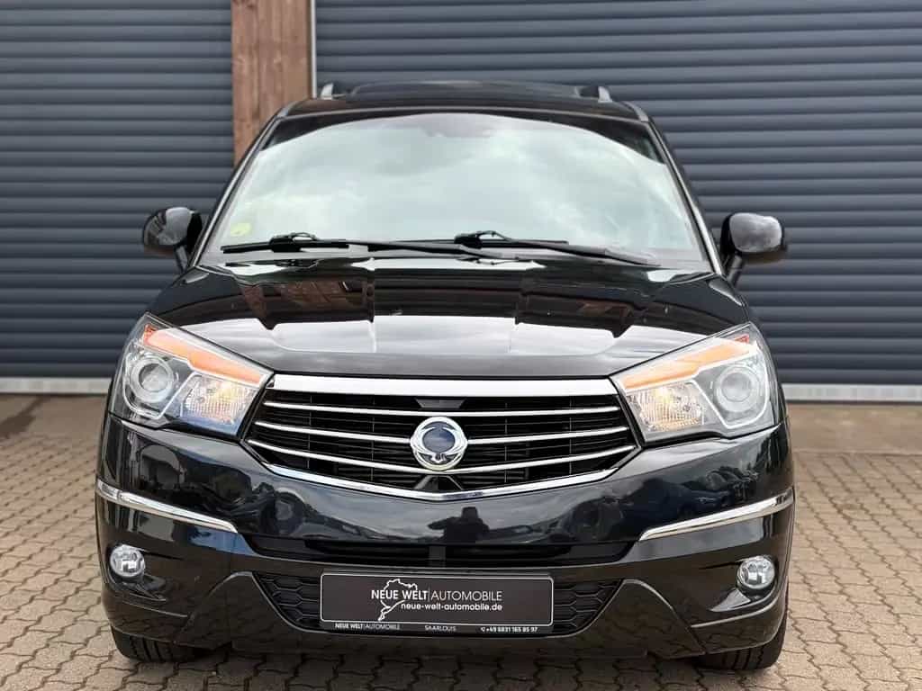 Ssangyong Rodius Aut Saphire 4W/Leder/7-Sitze/SDach/SHZ/ 05/2016-photo-4