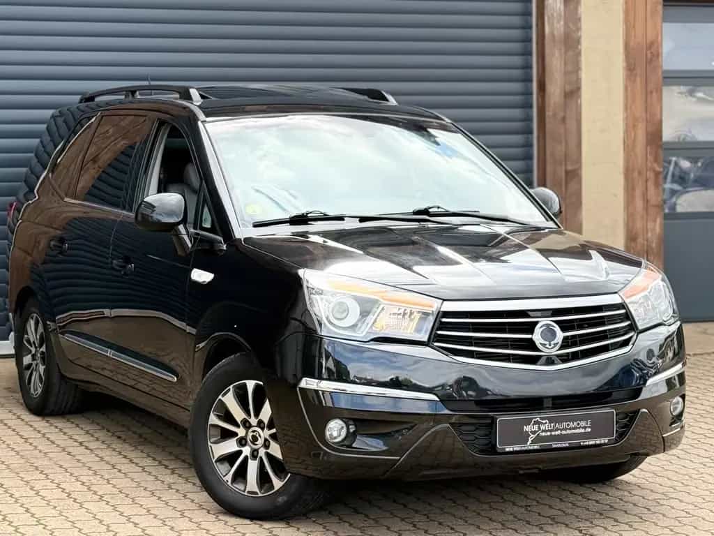 Ssangyong Rodius Aut Saphire 4W/Leder/7-Sitze/SDach/SHZ/ 05/2016-photo-5