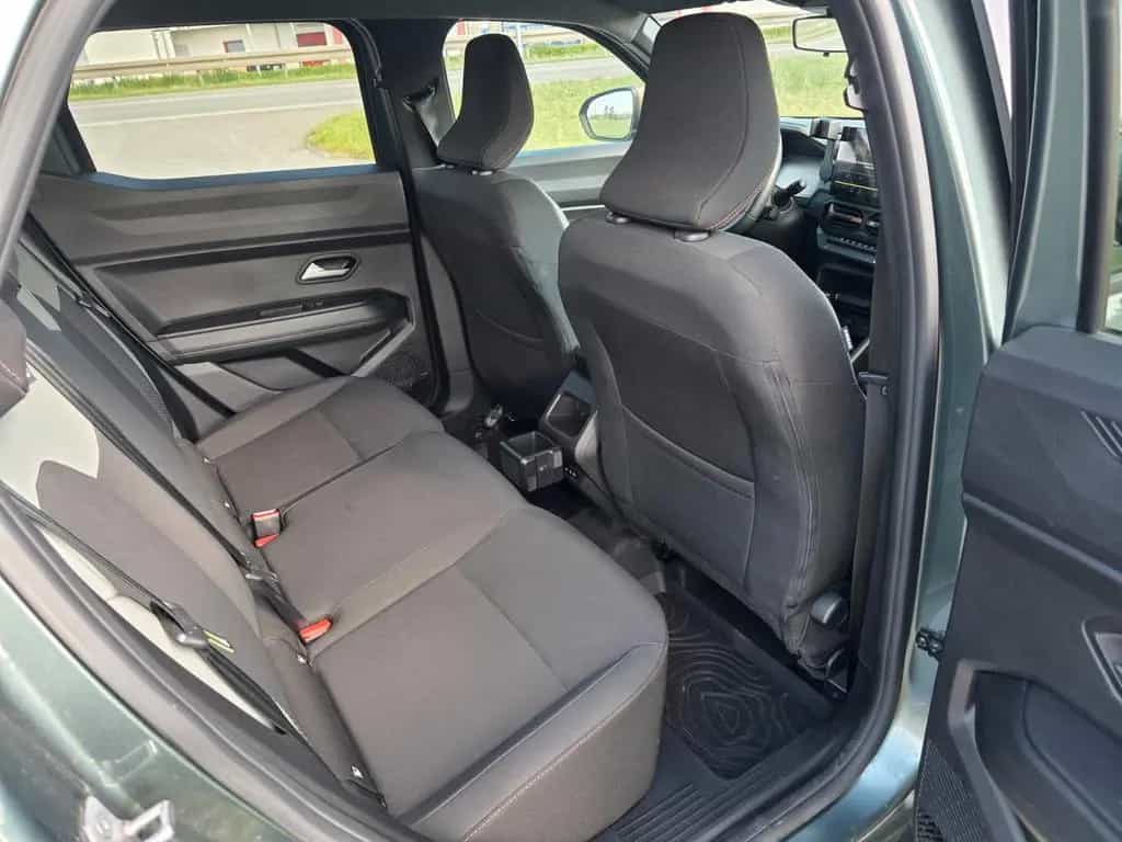 Dacia Duster Mild Hybrid 130 4x4 Extreme Extreme 06/2024-photo-12