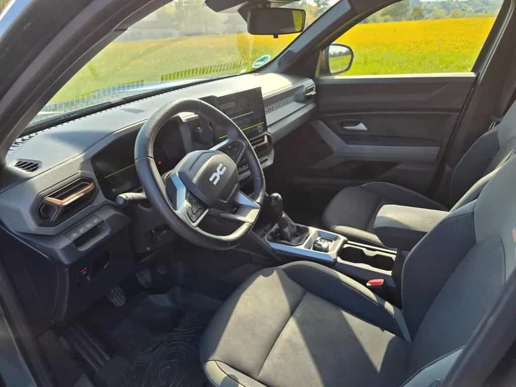 Dacia Duster Mild Hybrid 130 4x4 Extreme Extreme 06/2024-photo-5