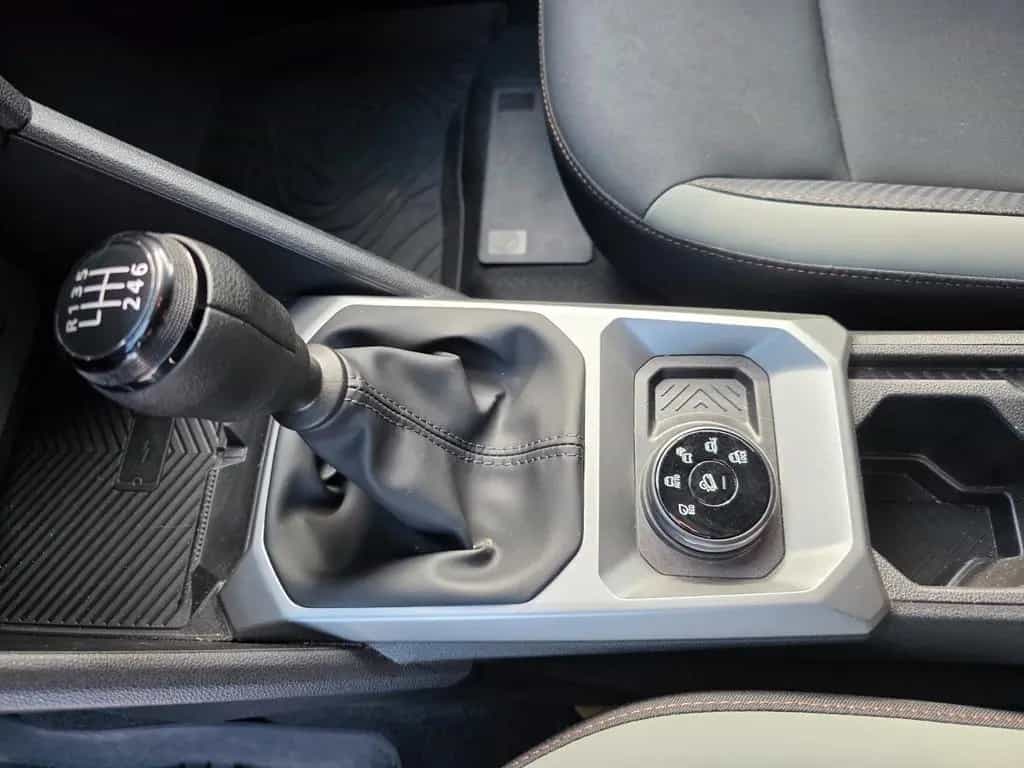 Dacia Duster Mild Hybrid 130 4x4 Extreme Extreme 06/2024-photo-8