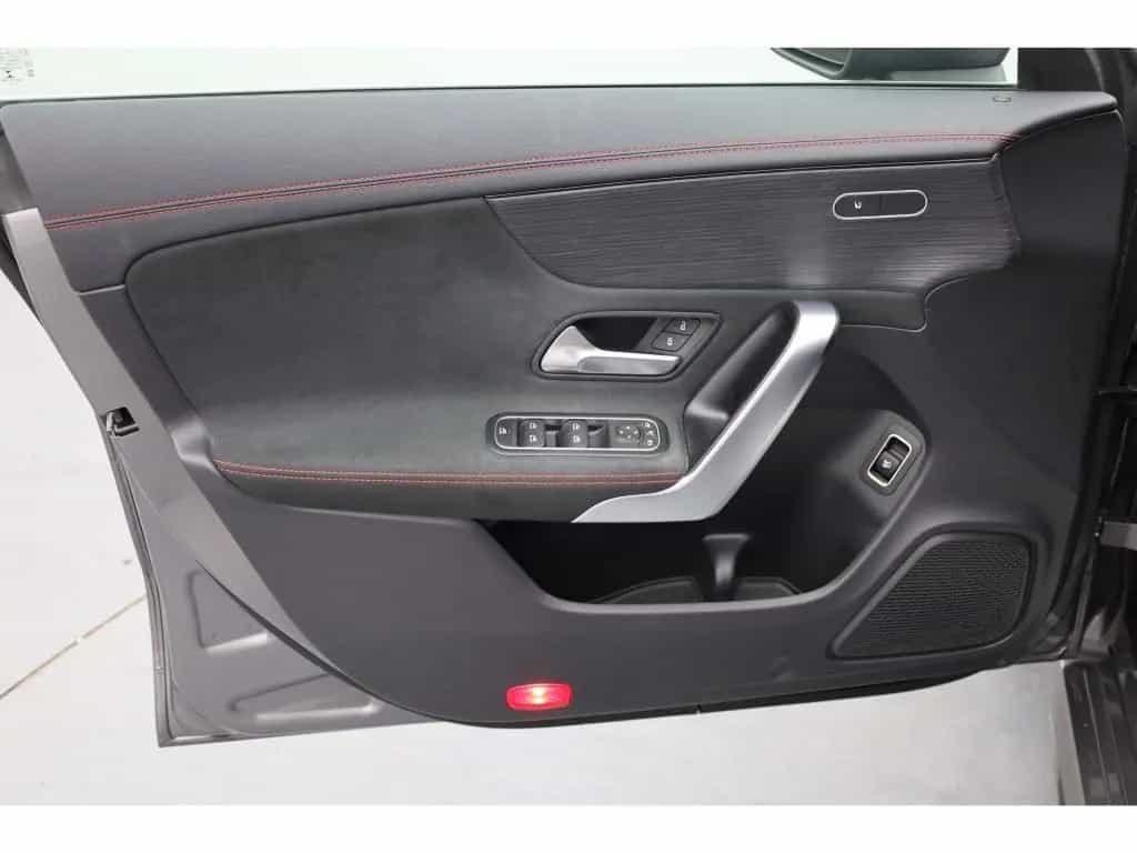 Mercedes-Benz CLA 250 Shooting Brake CLA 250 SB AMG Distr PanoDA 360Kam CarPlay Mulib 09/2019-photo-10