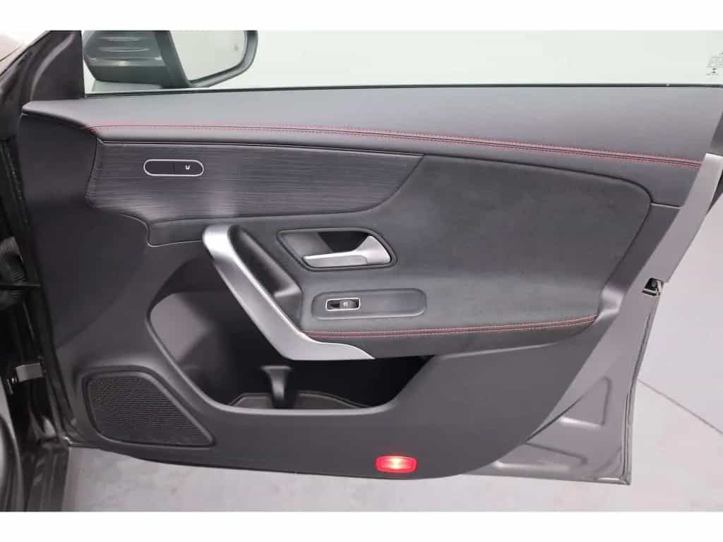 Mercedes-Benz CLA 250 Shooting Brake CLA 250 SB AMG Distr PanoDA 360Kam CarPlay Mulib 09/2019-photo-14