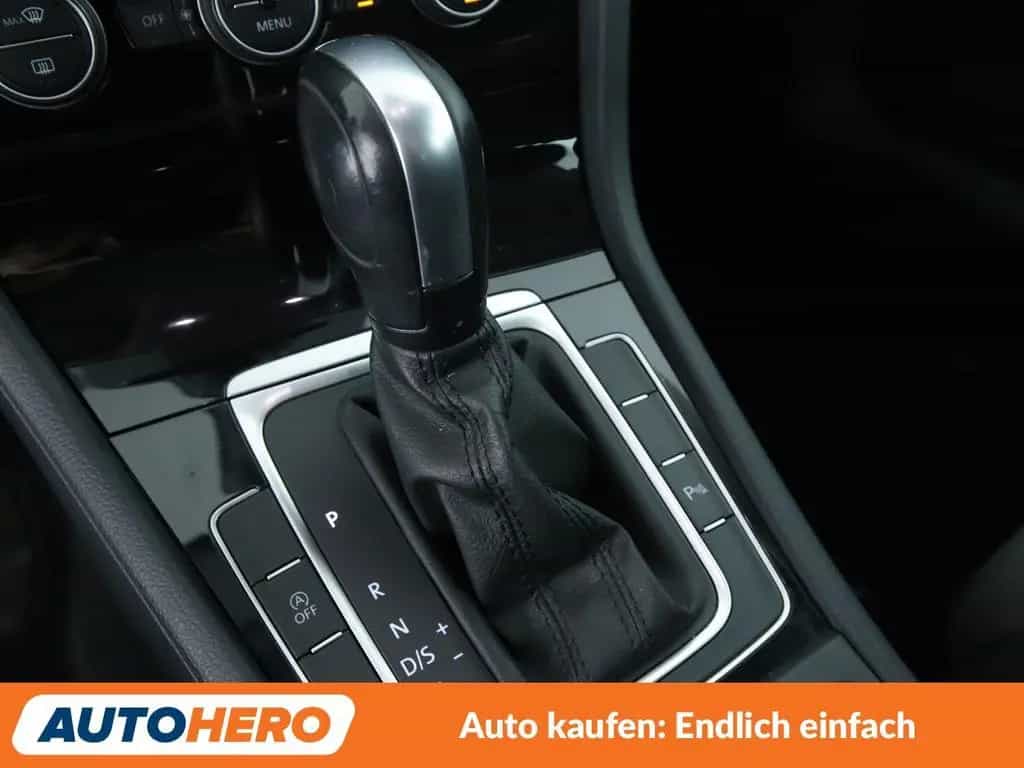Volkswagen Golf VII 2.0 TDI Highline BlueMotion Aut.*VC*PDC 12/2019-photo-22