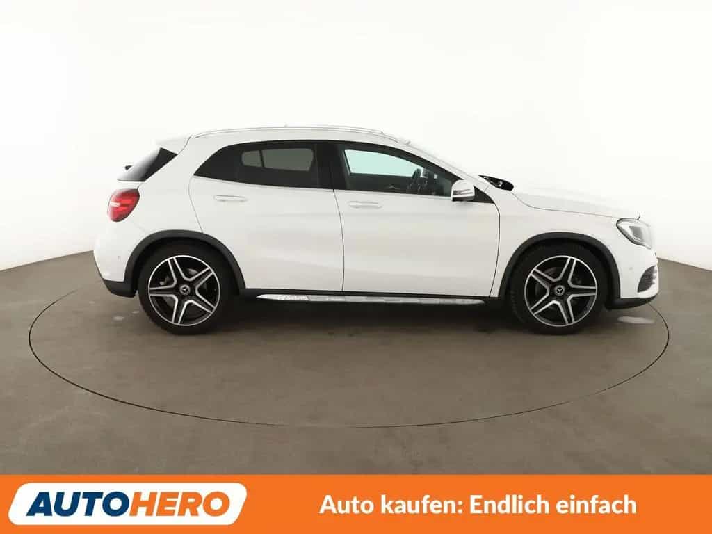 Mercedes-Benz GLA 220 d 4Matic AMG Line Aut.*LED*NAVI*TEMPO* 10/2018-photo-6