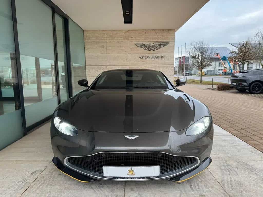 Aston Martin V8 Vantage 007 Edition *Aston Martin Memmingen* 08/2021-photo-5