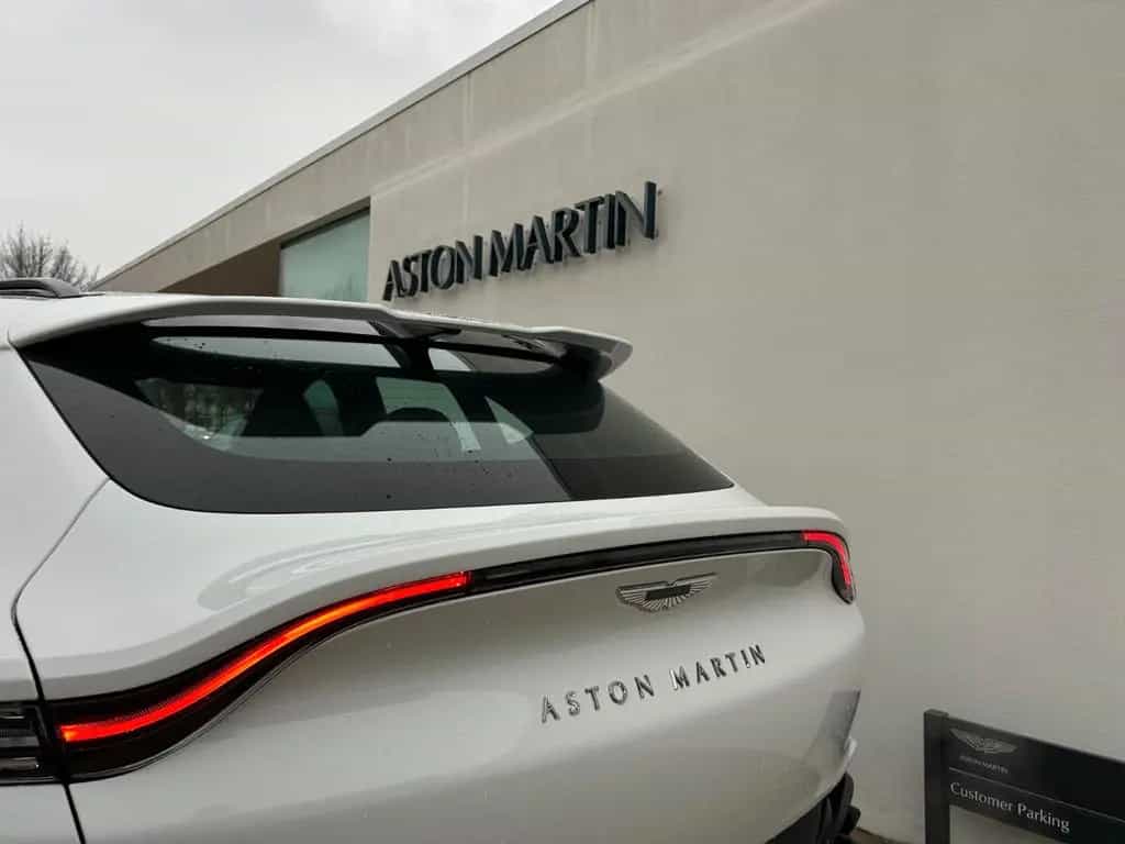 Aston Martin DBX 4.0 V8 DBX707 / Lunar White 03/2025-photo-17