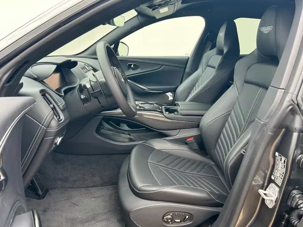 Aston Martin DBX 707 - Aston Martin Memmingen 07/2024-photo-1