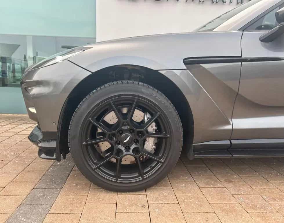 Aston Martin DBX 707 - Aston Martin Memmingen 07/2024-photo-7