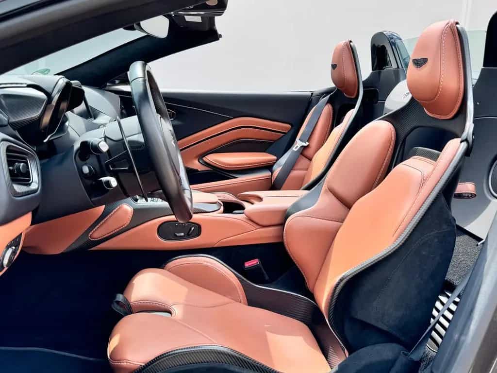 Aston Martin V12 Vantage /Q -Options/ 118 of 249 limited 04/2023-photo-1