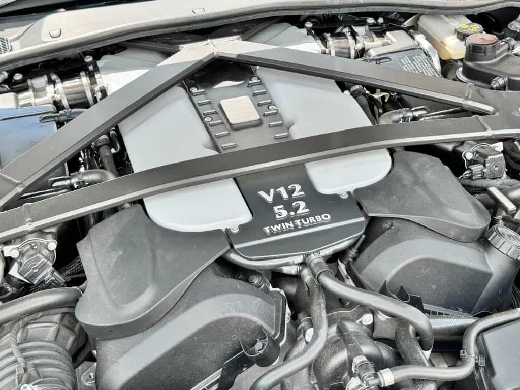 Aston Martin V12 Vantage /Q -Options/ 118 of 249 limited 04/2023-photo-3