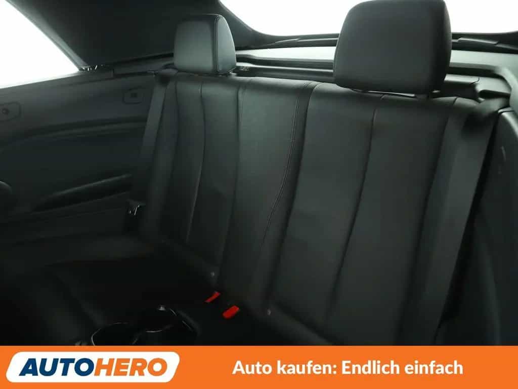 BMW 2 Series 220i Sport Line Aut.*NAVI*TEMPO*PDC*SHZ* 06/2015-photo-13