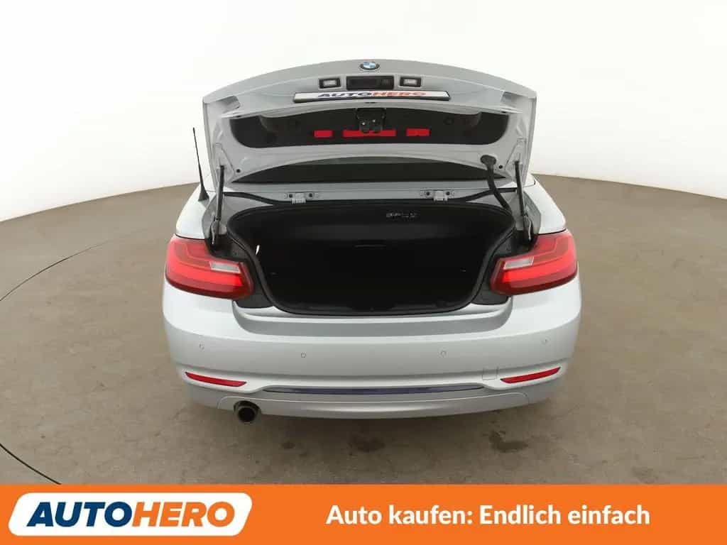 BMW 2 Series 220i Sport Line Aut.*NAVI*TEMPO*PDC*SHZ* 06/2015-photo-16