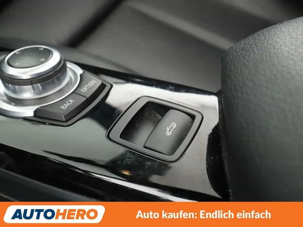 BMW 2 Series 220i Sport Line Aut.*NAVI*TEMPO*PDC*SHZ* 06/2015-photo-27