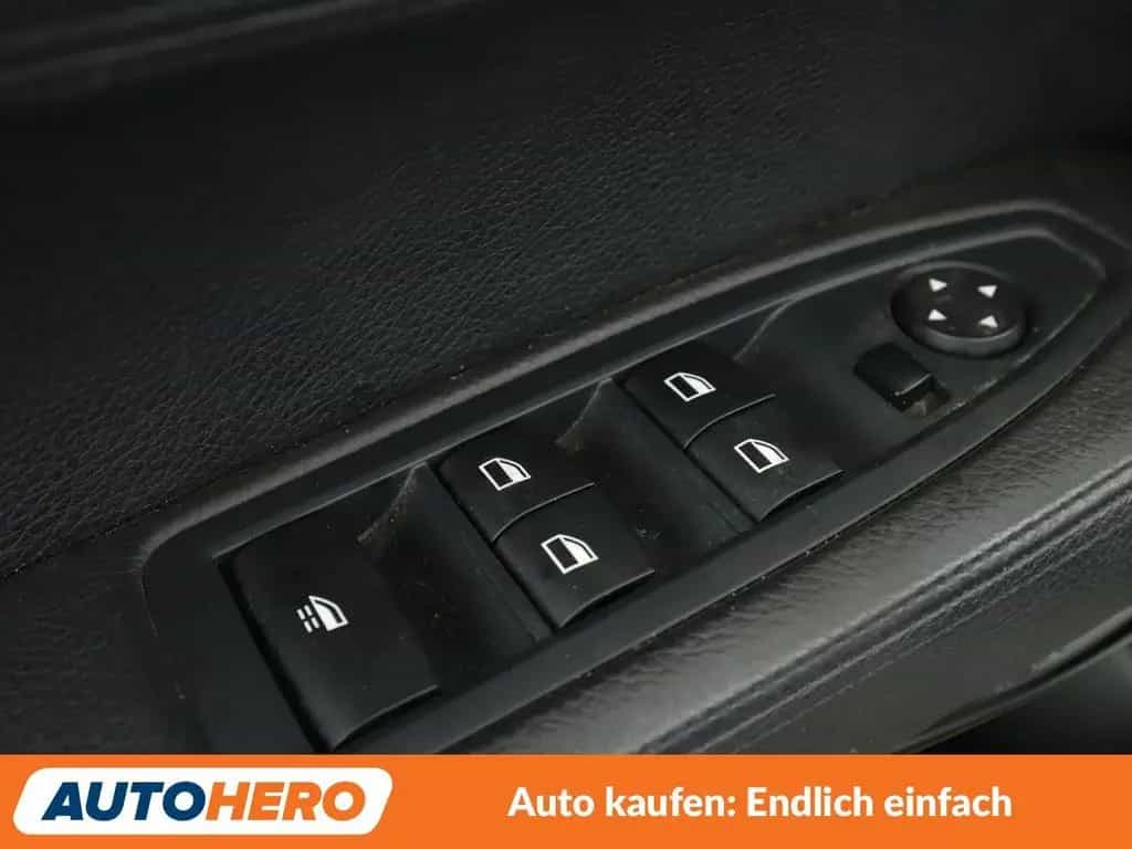 BMW 2 Series 220i Sport Line Aut.*NAVI*TEMPO*PDC*SHZ* 06/2015-photo-28