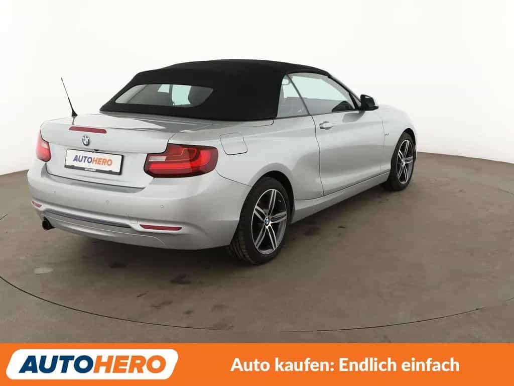 BMW 2 Series 220i Sport Line Aut.*NAVI*TEMPO*PDC*SHZ* 06/2015-photo-5