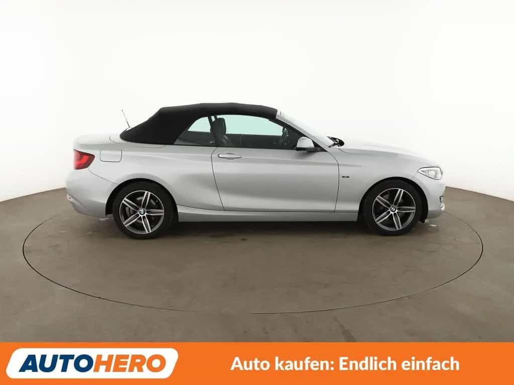 BMW 2 Series 220i Sport Line Aut.*NAVI*TEMPO*PDC*SHZ* 06/2015-photo-6