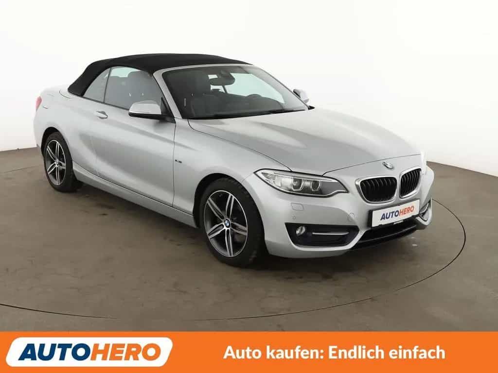 BMW 2 Series 220i Sport Line Aut.*NAVI*TEMPO*PDC*SHZ* 06/2015-photo-7