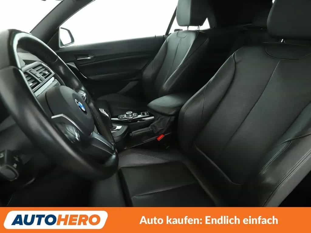 BMW 2 Series 220i Sport Line Aut.*NAVI*TEMPO*PDC*SHZ* 06/2015-photo-9