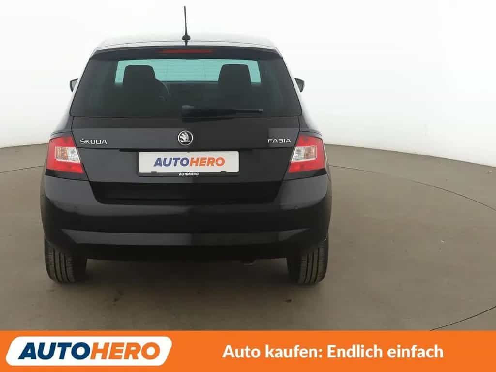 Skoda Fabia 1.2 TSI Style*NAVI*PDC*SHZ*KLIMA*TEMPO* 05/2017-photo-3